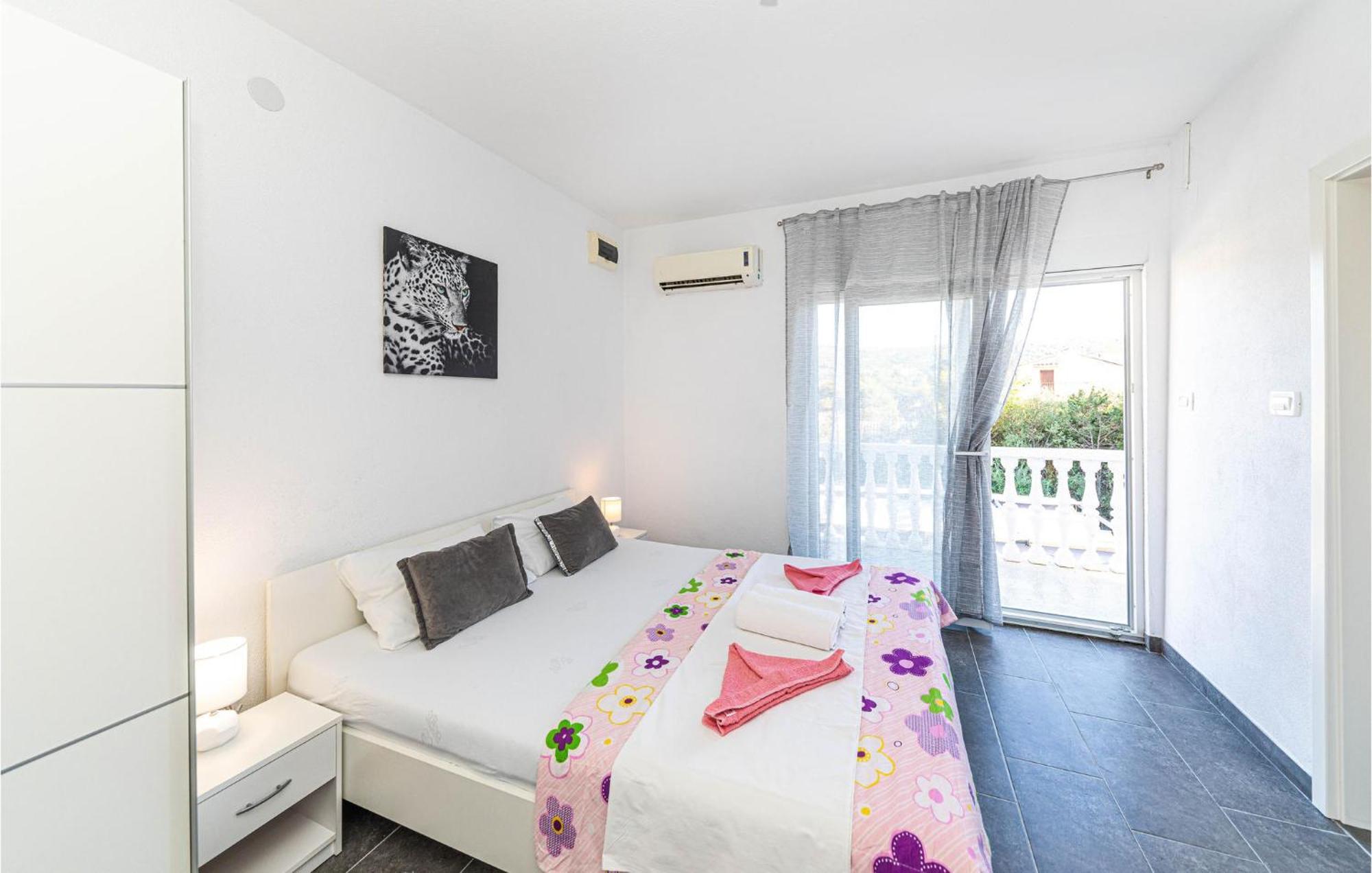 Stunning Home In Marina With Heated Swimming Pool Εξωτερικό φωτογραφία