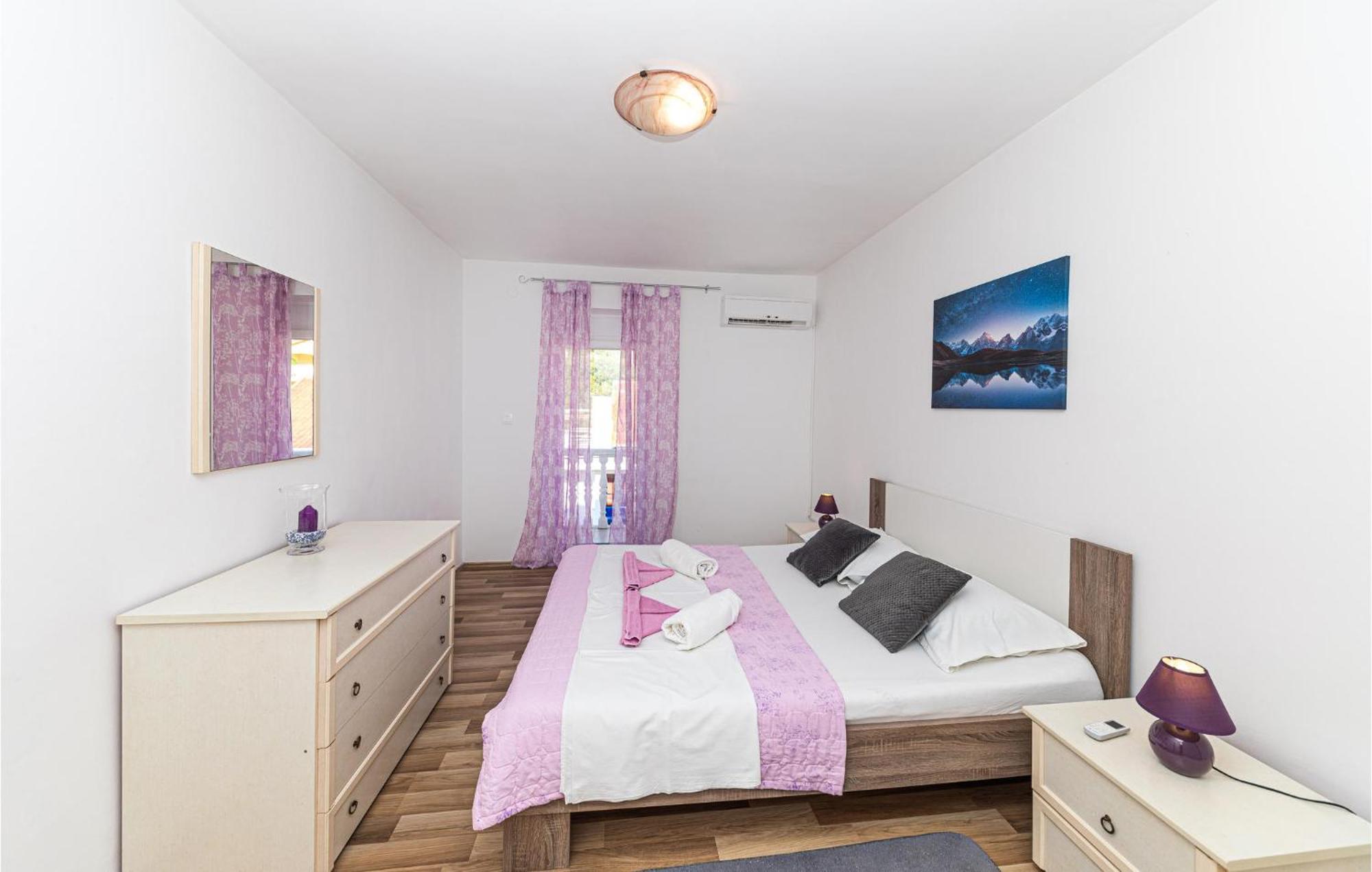 Stunning Home In Marina With Heated Swimming Pool Εξωτερικό φωτογραφία