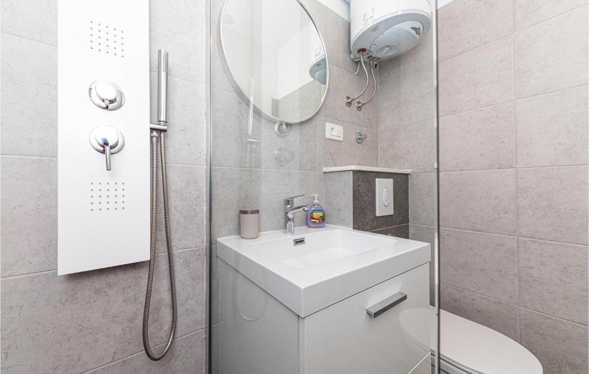 Stunning Home In Marina With Heated Swimming Pool Εξωτερικό φωτογραφία
