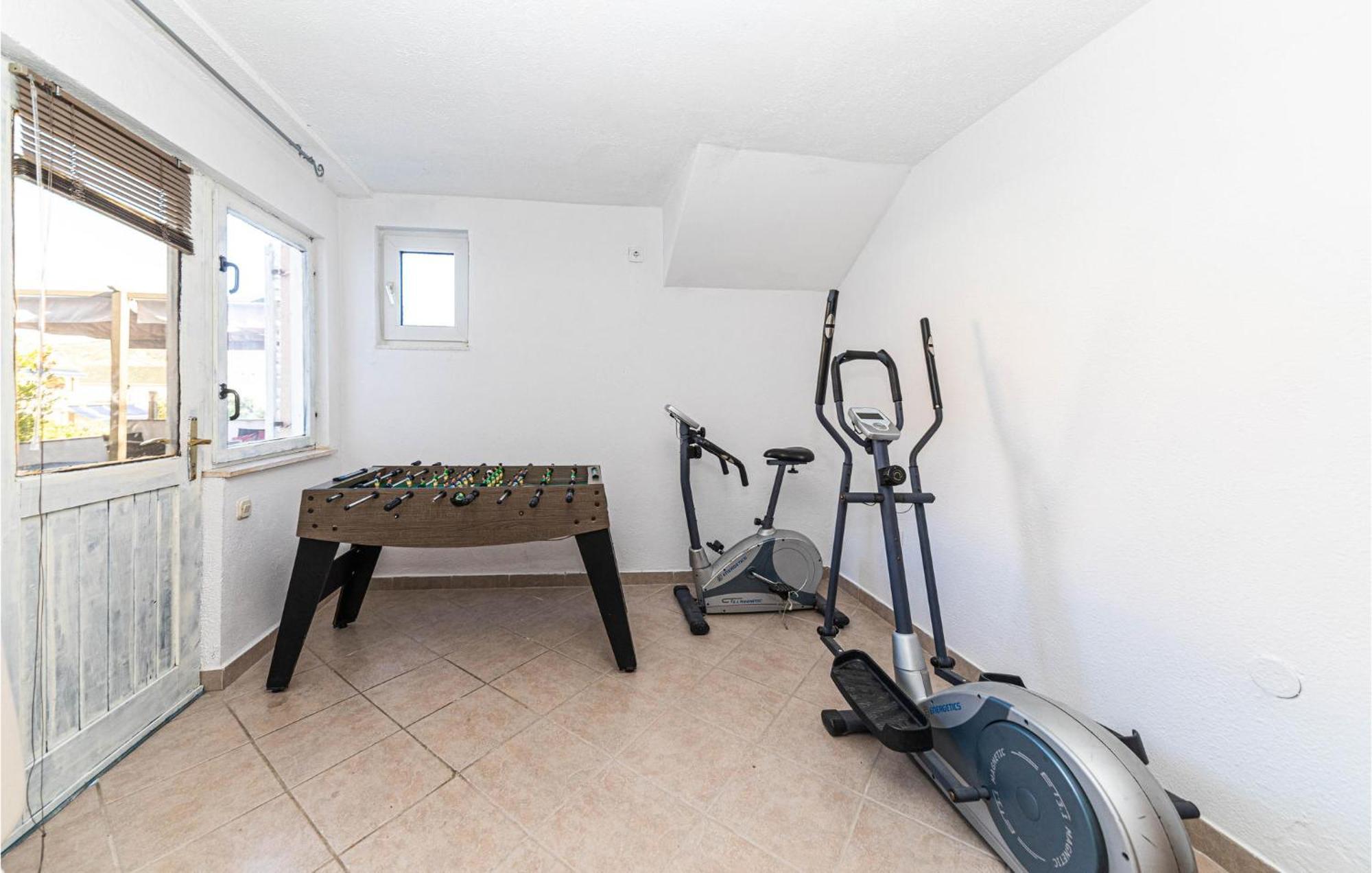 Stunning Home In Marina With Heated Swimming Pool Εξωτερικό φωτογραφία
