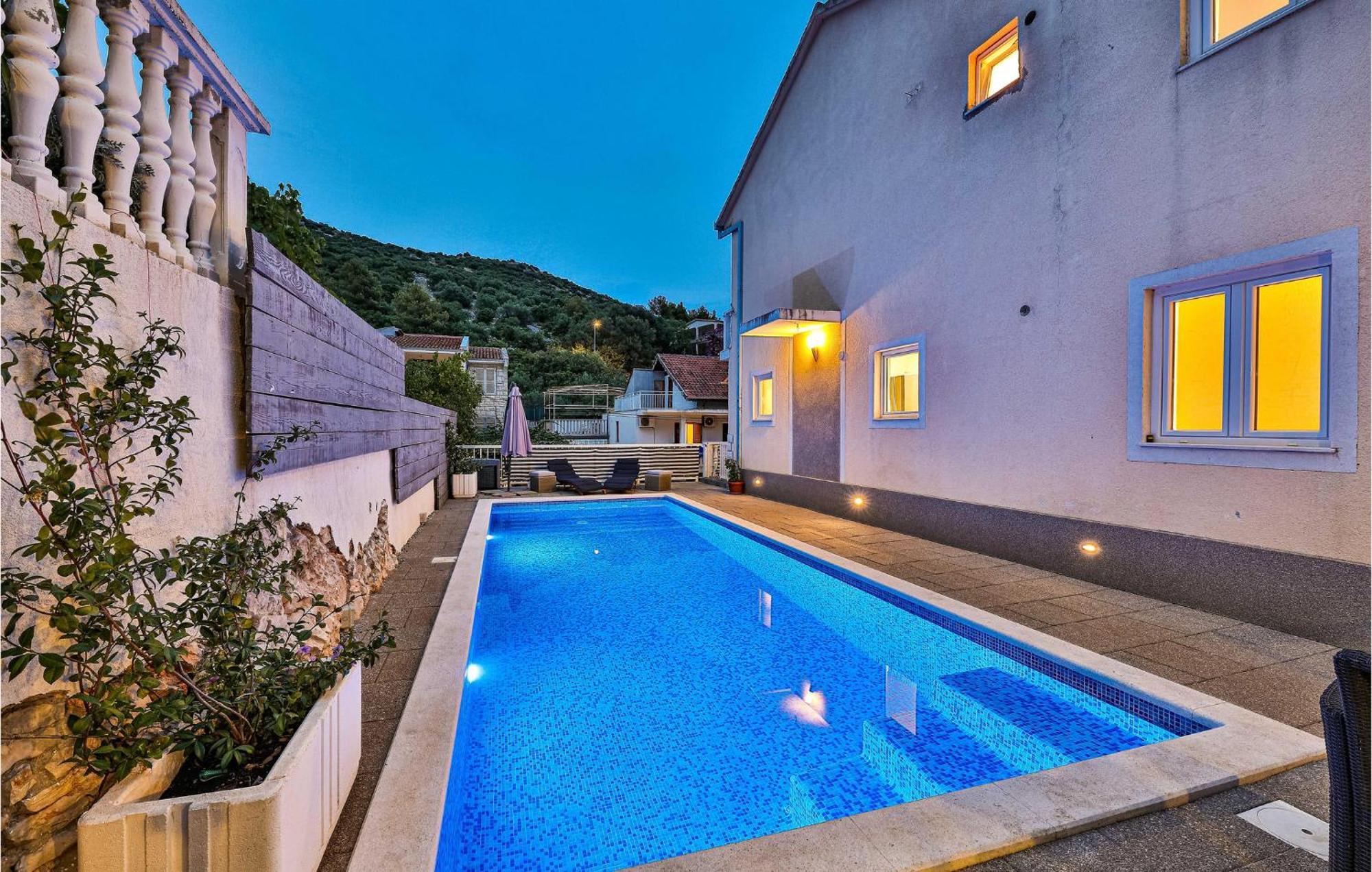 Stunning Home In Marina With Heated Swimming Pool Εξωτερικό φωτογραφία